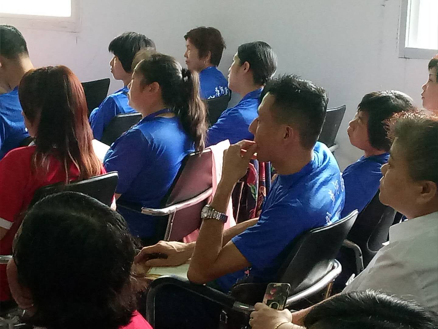 ץ��Ӗ(x��n)��(qi��ng)��(n��i)������ȸ�ӱ�ķ��ɩˎ�Ŏ���Ӗ(x��n)����M(j��n)����