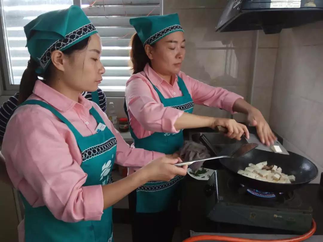 【通知】8月20日月嫂培訓(xùn)開課啦!!